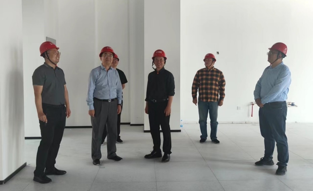 “双节”一直歇，，，，加班促生产