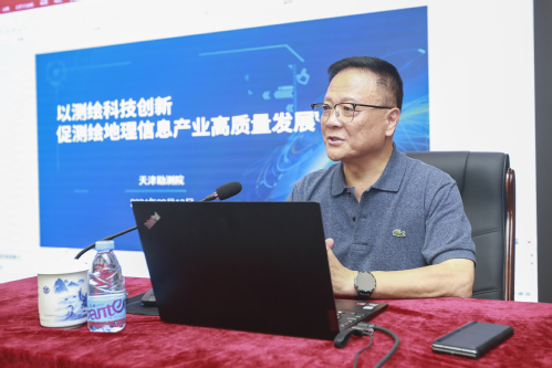 中国测绘学会宋超智理事长一行莅临尊龙时凯集团调研指导