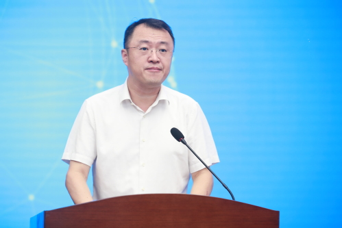 中国测绘学会宋超智理事长一行莅临尊龙时凯集团调研指导